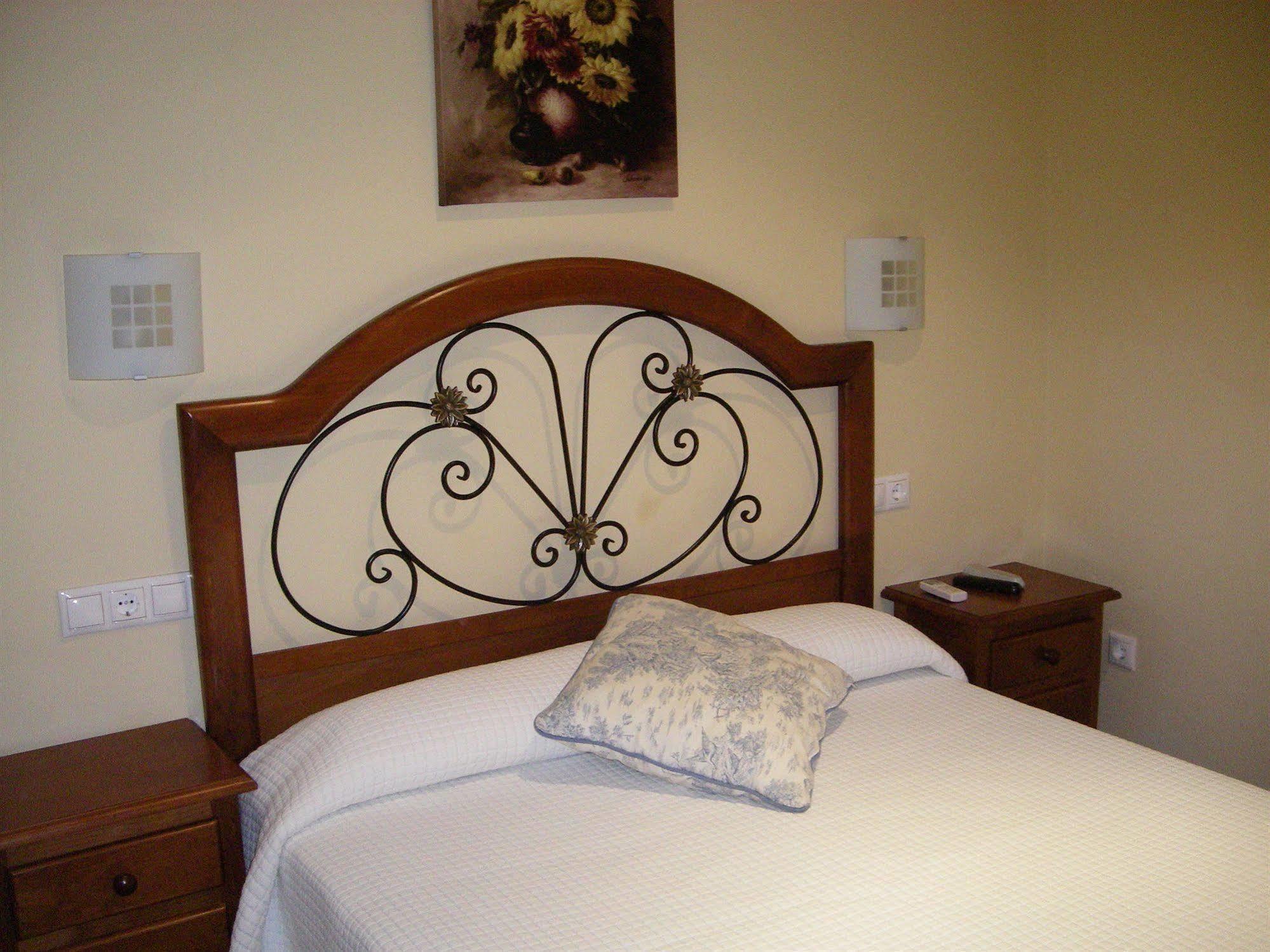 Hostal Azahar กอร์โดบา ภายนอก รูปภาพ