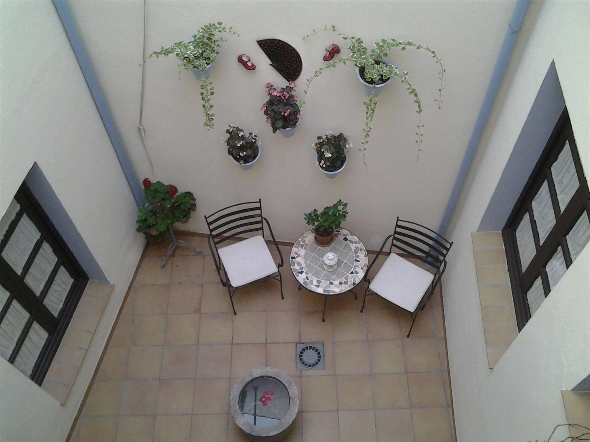 Hostal Azahar กอร์โดบา ภายนอก รูปภาพ